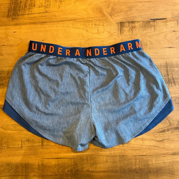 Under Armour Shorts Large Woman - Picture 2 of 2